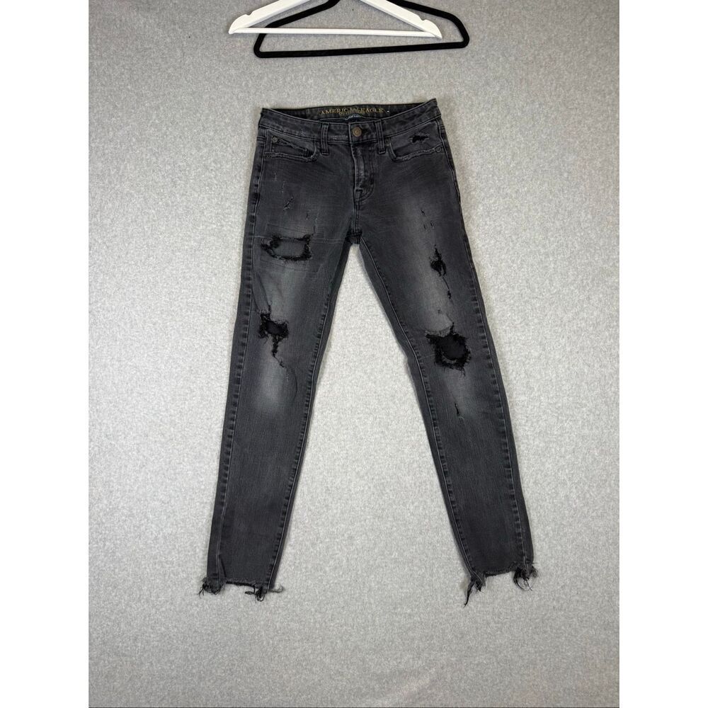 American Eagle Outiftters Women's Size 29x32 Extreme Flex 4 Distressed Jeans